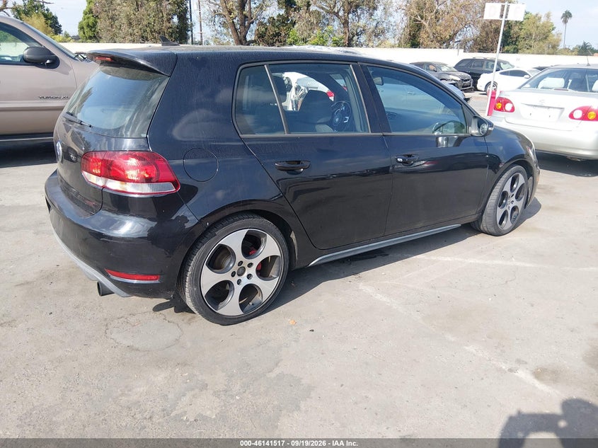 2012 VOLKSWAGEN GTI 4-DOOR · Фото 4