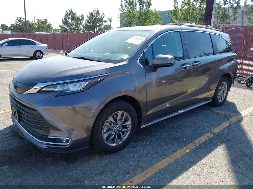 Vin: 5tdyrkec7ns131485, lot: 46641263, toyota sienna xle 20222