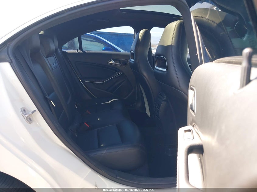 MERCEDES-BENZ CLA 250 2015 VIN WDDSJ4EBXFN171993