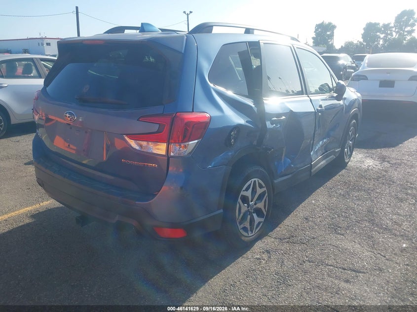 Vin: jf2skajc4lh500090, lot: 46641363, subaru forester premium 20204