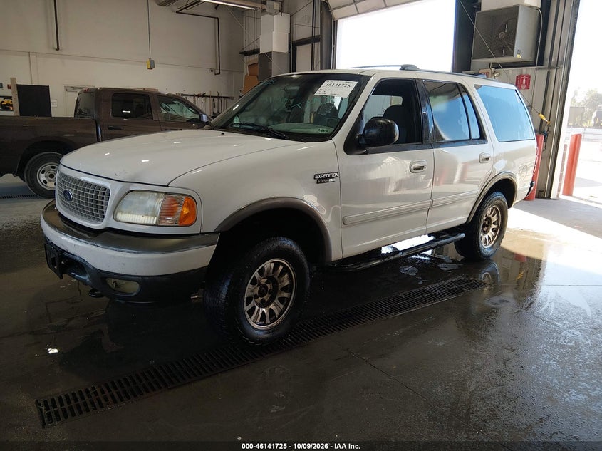FORD EXPEDITION 2002 VIN 1FMPU16L42LA13938