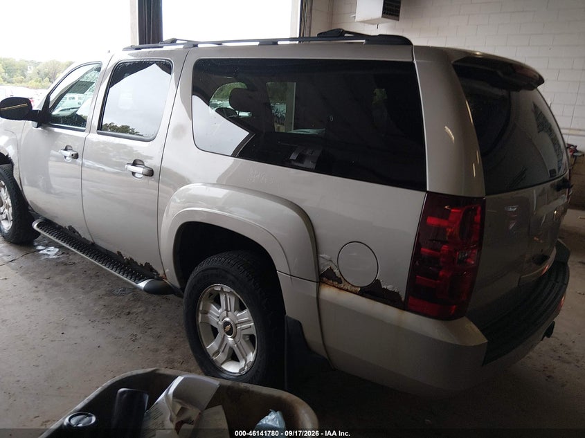 2008 CHEVROLET SUBURBAN 1500 auction photo 3