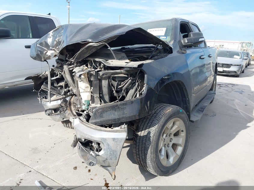 Vin: 1c6rrebt8kn579480, lot: 46641625, ram 1500 big horn/lone star  4x2 6'4 box 20192