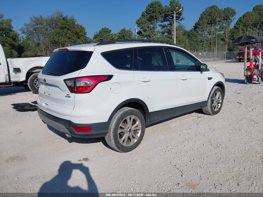 Vin: 1fmcu9gd8juc77760, lot: 46641647, ford escape se 20184