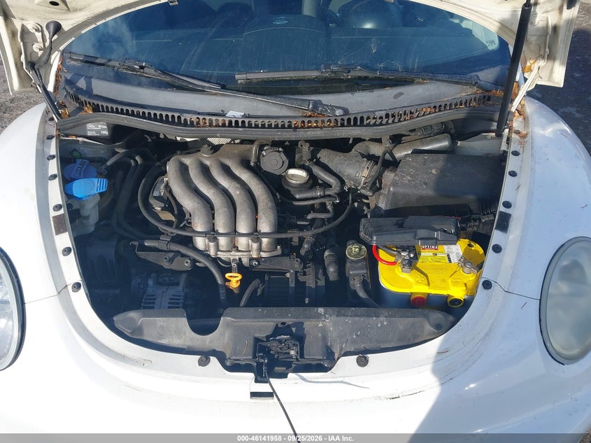 VOLKSWAGEN NEW BEETLE 2000 VIN 3VWCC21C2YM461960