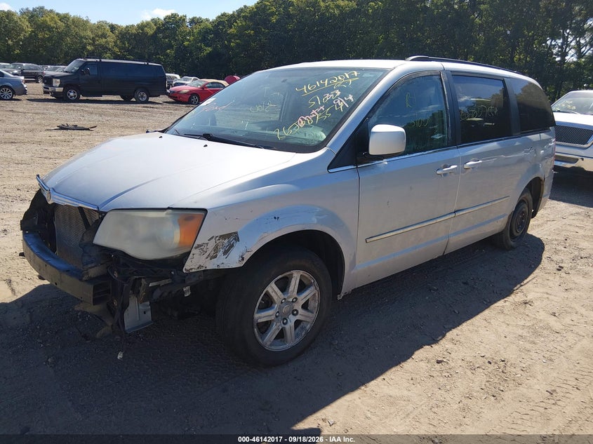 Vin: 2a4rr5d15ar319263, lot: 46641751, chrysler town & country touring 20102
