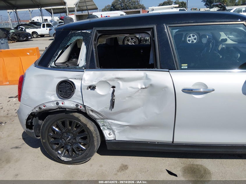 2017 MINI HARDTOP COOPER · Фото 6