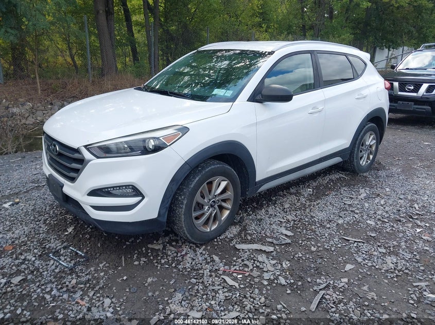 2018 Hyundai Tucson, Normal Wear & Tear, IAAI, VIN KM8J3CA46JU807210 — photo 2