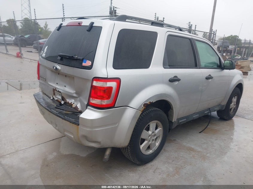 Vin: 1fmcu0d74akd12428, lot: 46641870, ford escape xlt 20104