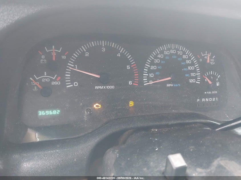 DODGE RAM 1500 2000 VIN 1B7HC13Z3YJ146067