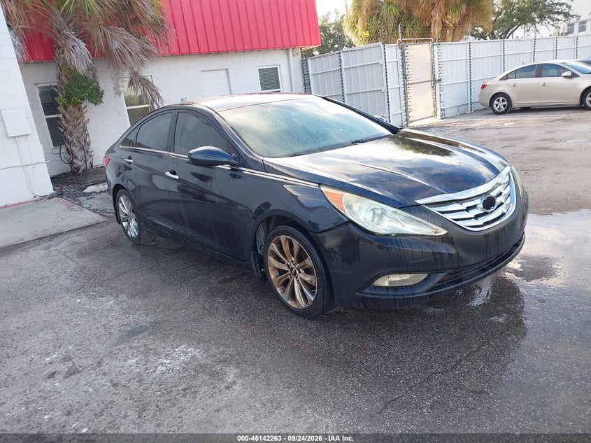 2013 HYUNDAI SONATA SE