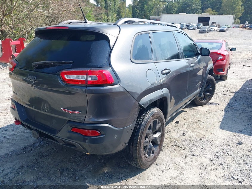 Photo 4 - JEEP CHEROKEE