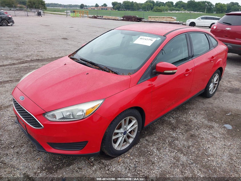 Vin: 1fadp3f24fl209617, lot: 46642053, ford focus se 20152