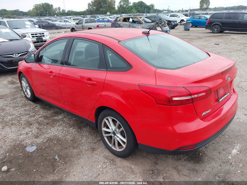 Vin: 1fadp3f24fl209617, lot: 46642053, ford focus se 20153