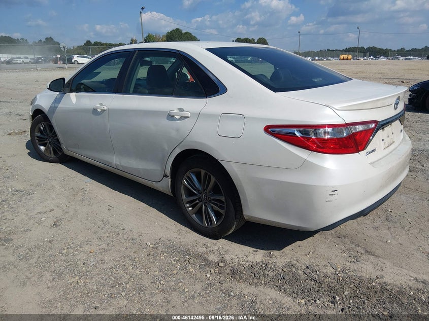 TOYOTA CAMRY - zdjęcie 3