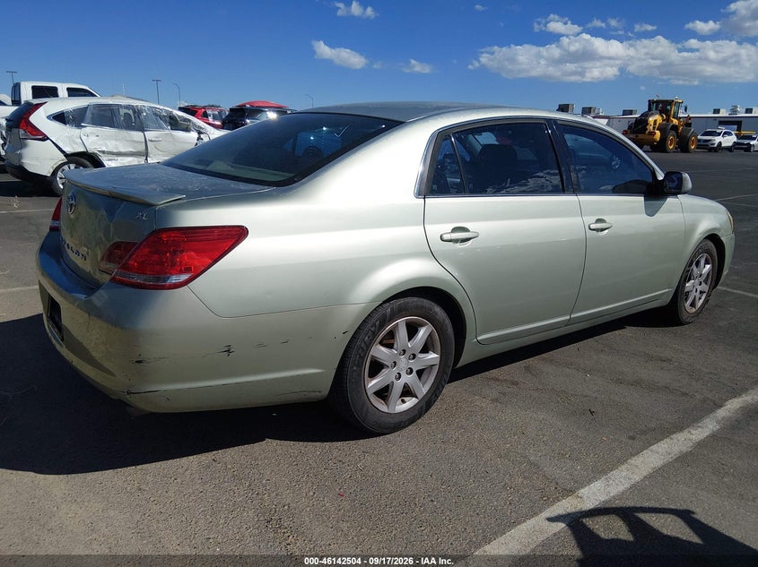 2006 TOYOTA AVALON auction photo 4