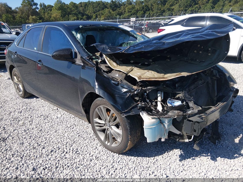 TOYOTA CAMRY - zdjęcie 1