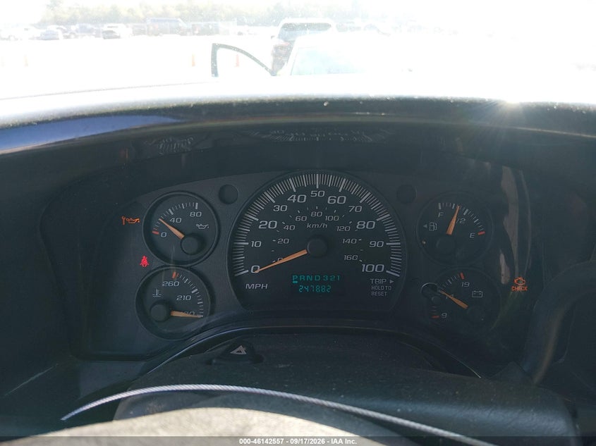 CHEVROLET EXPRESS 2005 VIN 1GBFG15T951241947