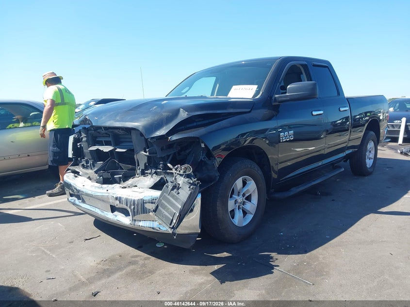 Vin: 1c6rr6gg7js324238, lot: 46642401, ram 1500 slt  4x2 6'4 box 20182