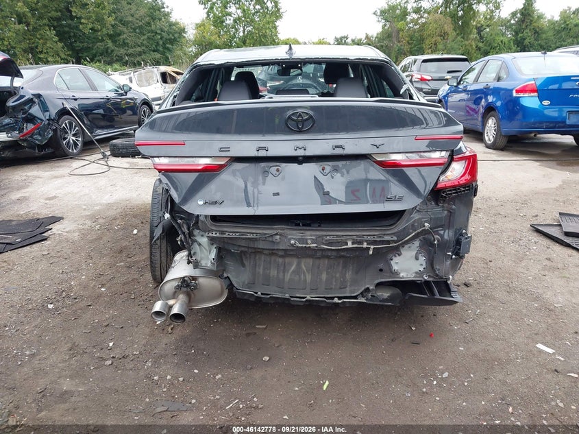 TOYOTA CAMRY - zdjęcie 16
