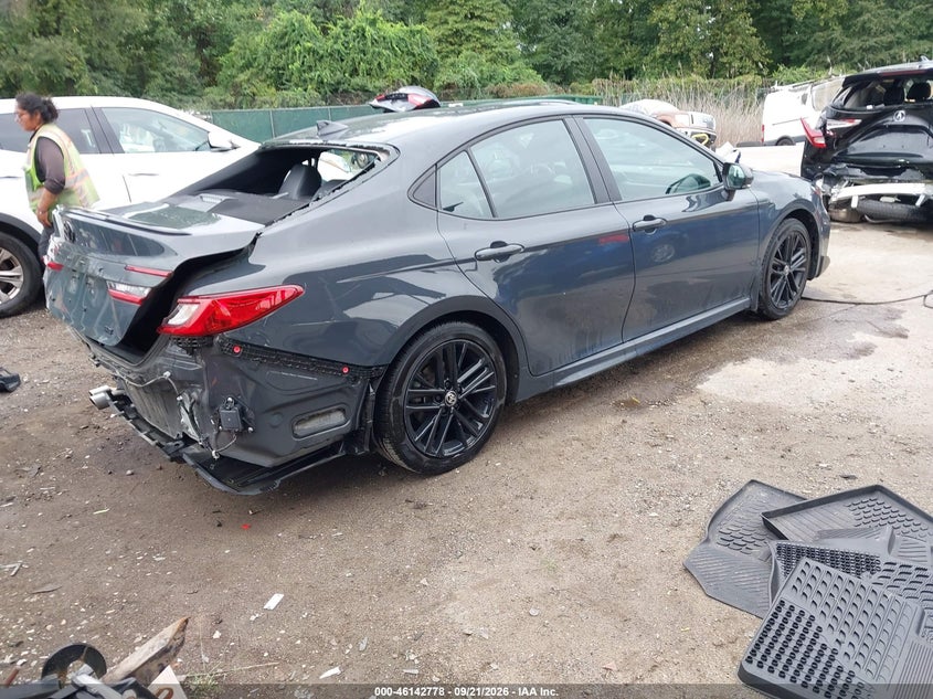 TOYOTA CAMRY - zdjęcie 4