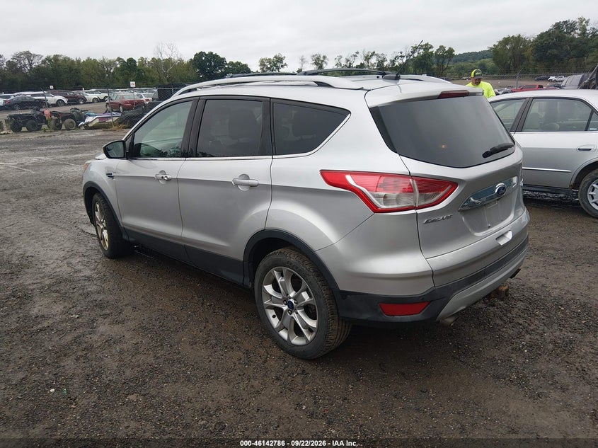 Vin: 1fmcu9j92fub21435, lot: 46642543, ford escape titanium 20153
