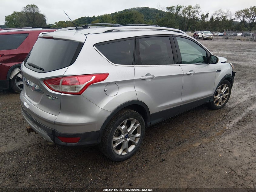 Vin: 1fmcu9j92fub21435, lot: 46642543, ford escape titanium 20154