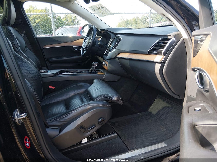 VOLVO XC90 - zdjęcie 5