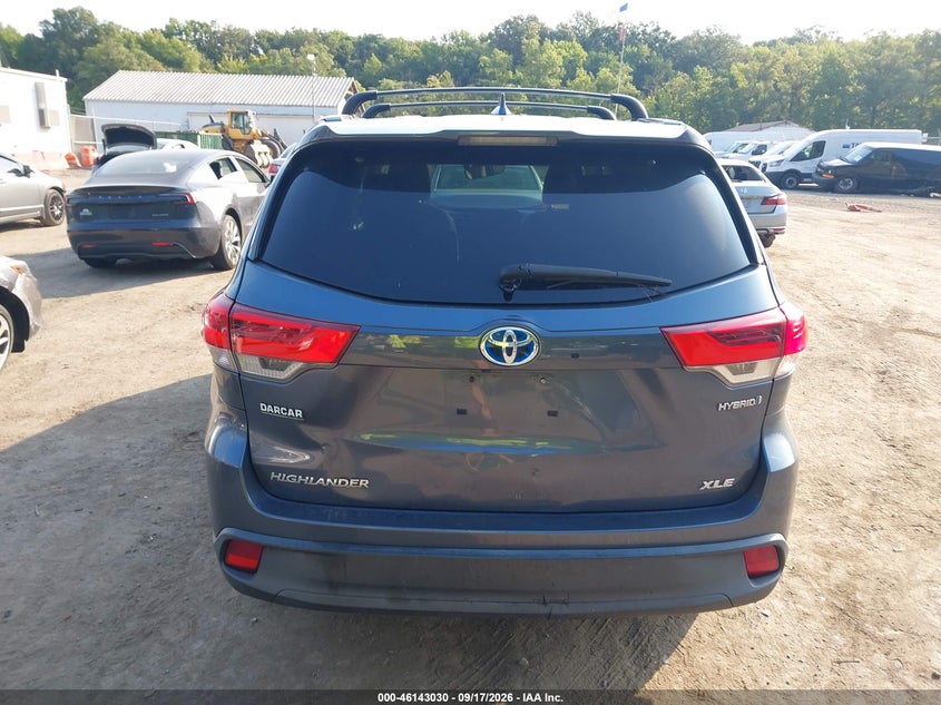 TOYOTA HIGHLANDER HYBRID - zdjęcie 16