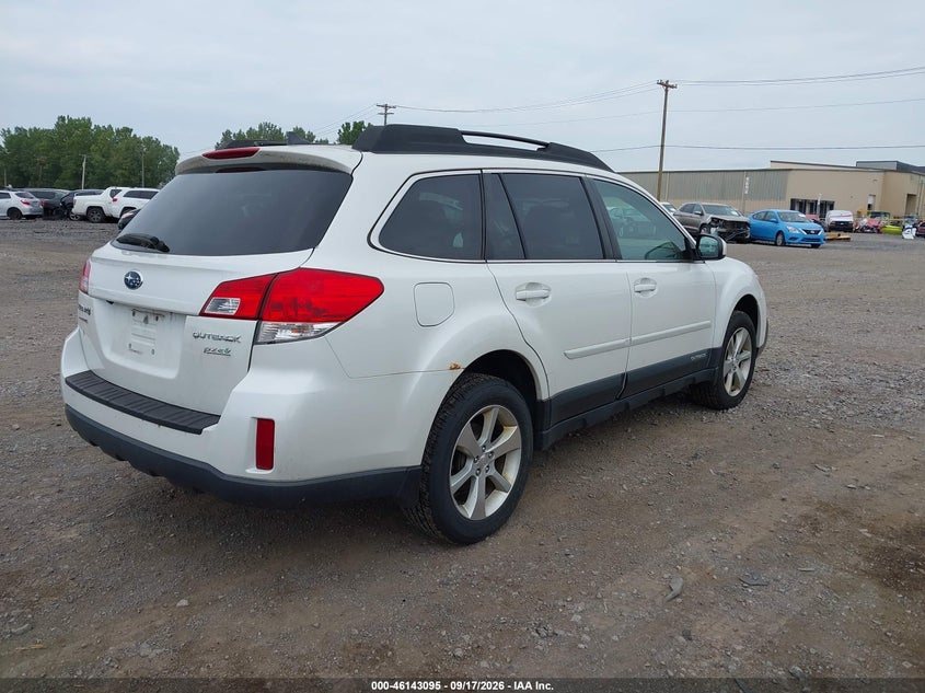 2014 SUBARU OUTBACK auction photo 4