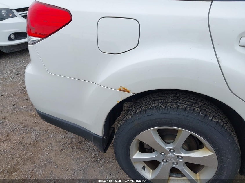 2014 SUBARU OUTBACK auction photo 6