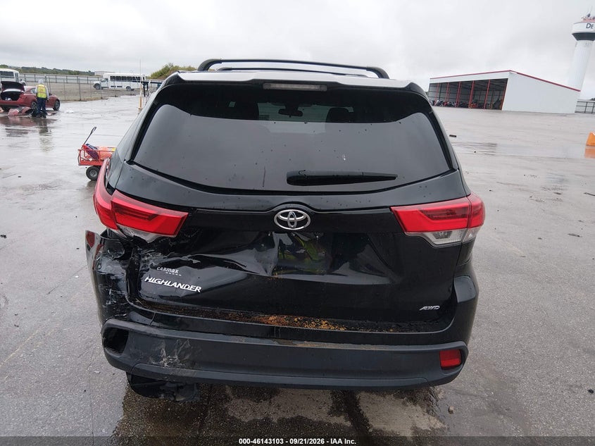 TOYOTA HIGHLANDER - zdjęcie 16