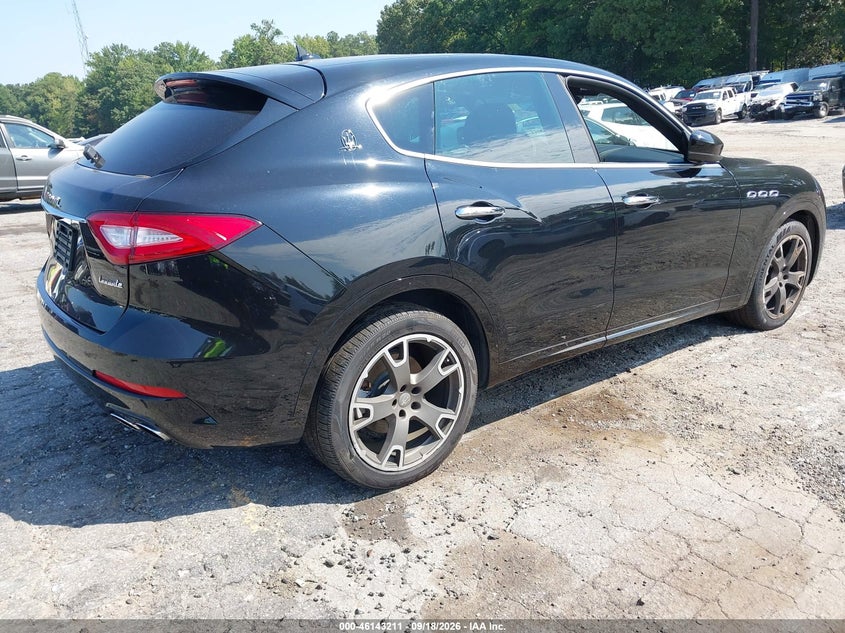 MASERATI LEVANTE - zdjęcie 4