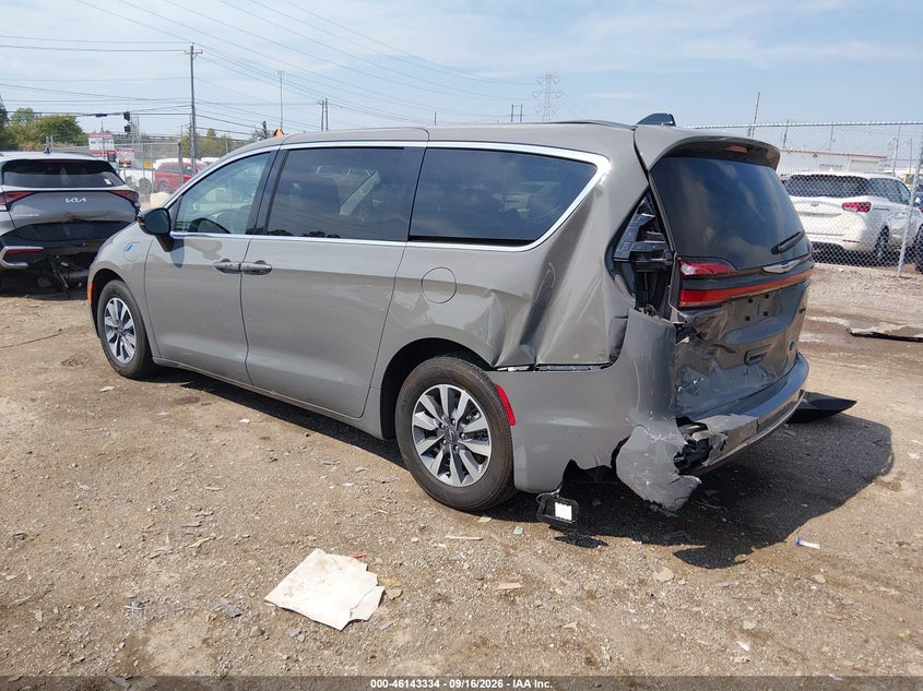 CHRYSLER PACIFICA HYBRID - zdjęcie 3