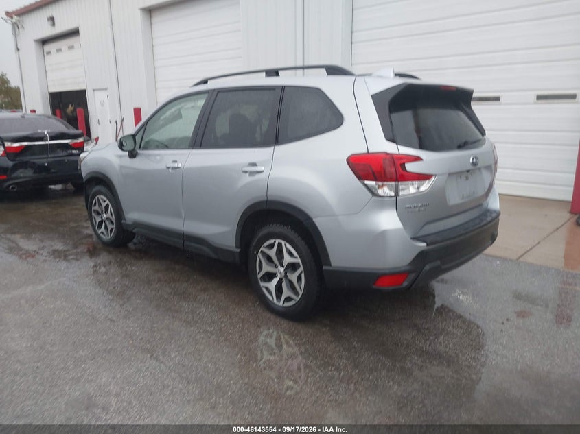Vin: jf2skaecxkh455259, lot: 46643311, subaru forester premium 20193