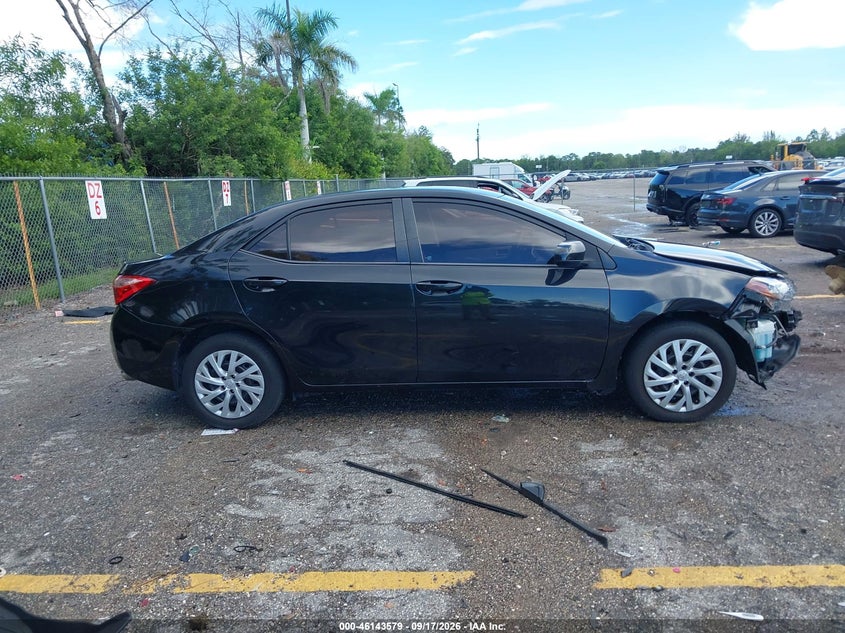 TOYOTA COROLLA - zdjęcie 14