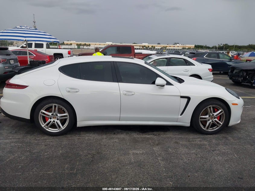 2014 PORSCHE PANAMERA 4 · Фото 13