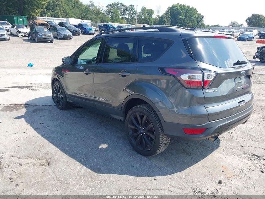 Vin: 1fmcu0gd4hub73840, lot: 46643506, ford escape se 20173