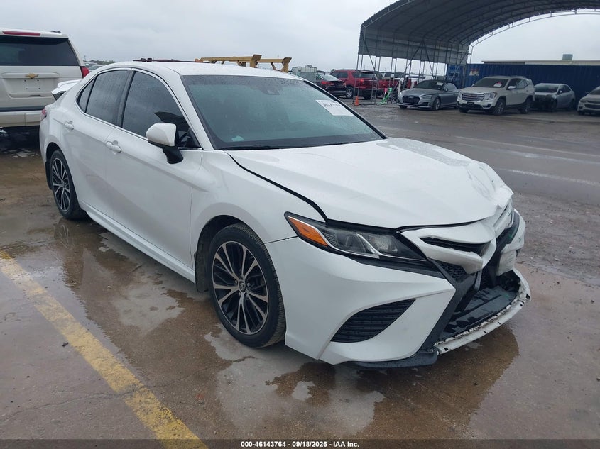 TOYOTA CAMRY - zdjęcie 1