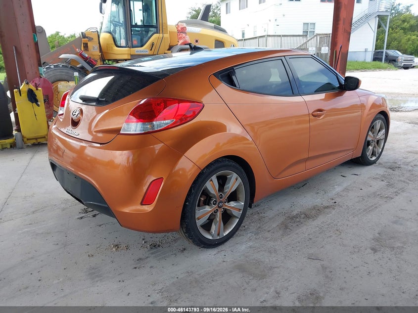 2016 HYUNDAI VELOSTER auction photo 4