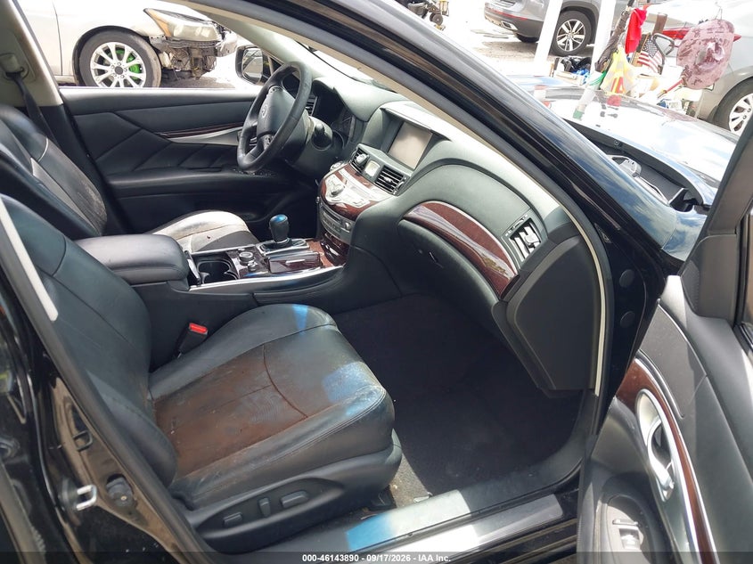 2015 INFINITI Q70
