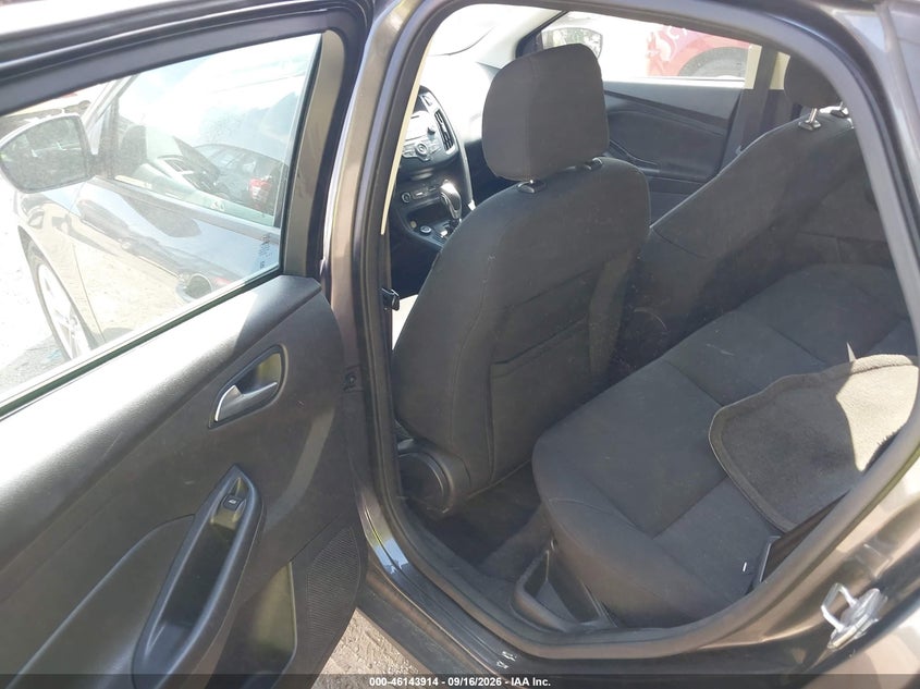 FORD FOCUS 2015 VIN 1FADP3F2XFL383644