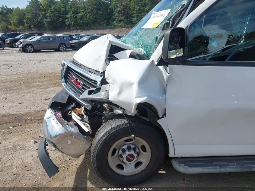 GMC SAVANA 2500 2018 VIN 1GTW7AFG7J1325112