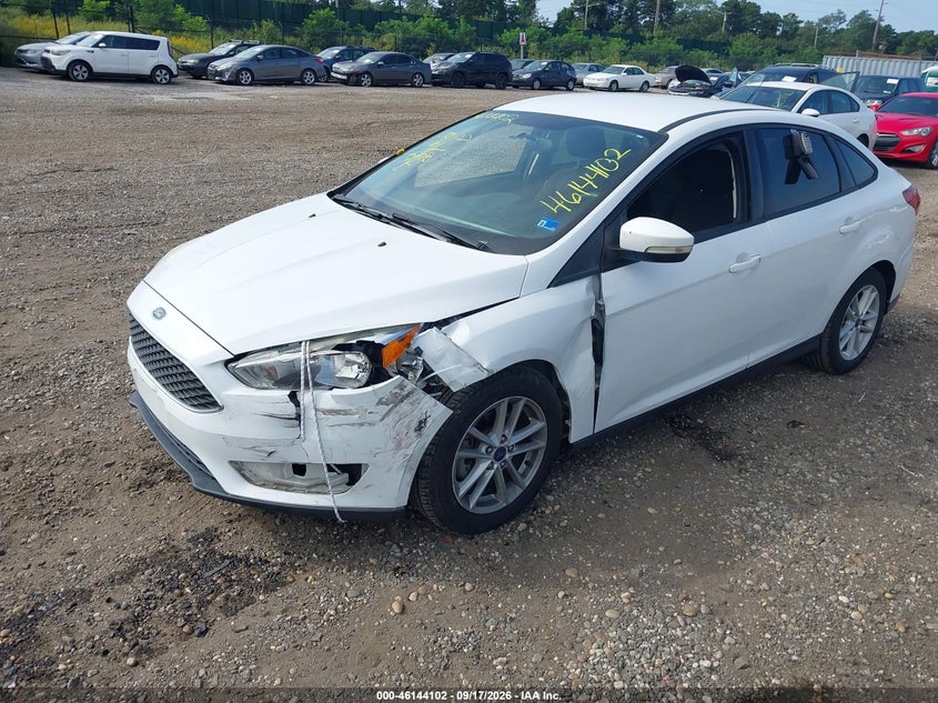 Vin: 1fadp3f2xhl300040, lot: 46643860, ford focus se 20172
