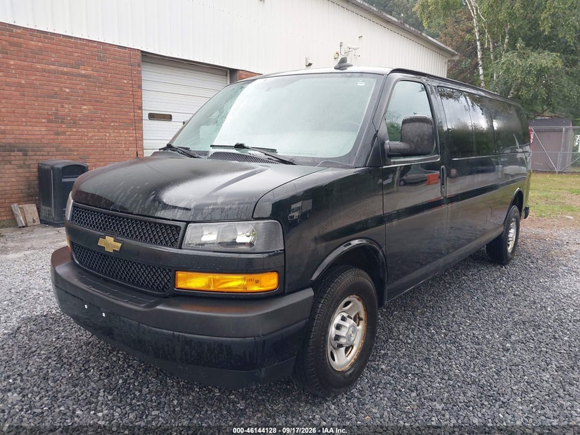 Vin: 1gazgnfp8l1272095, lot: 46643885, chevrolet express passenger rwd 3500 extended wheelbase ls 20202
