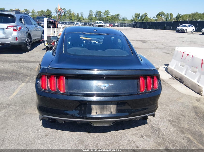 FORD MUSTANG - zdjęcie 17