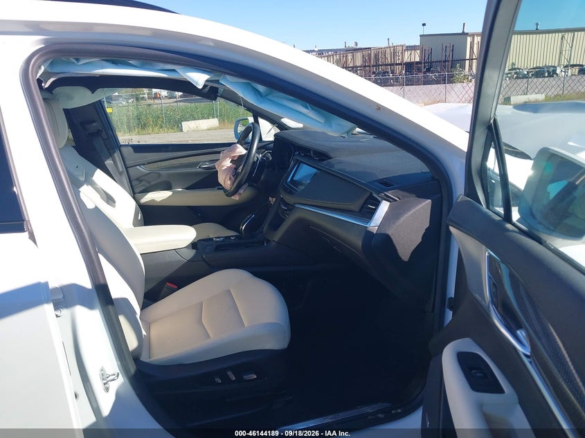 CADILLAC XT5 - zdjęcie 5