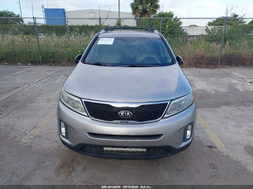 2014 KIA SORENTO auction photo 6