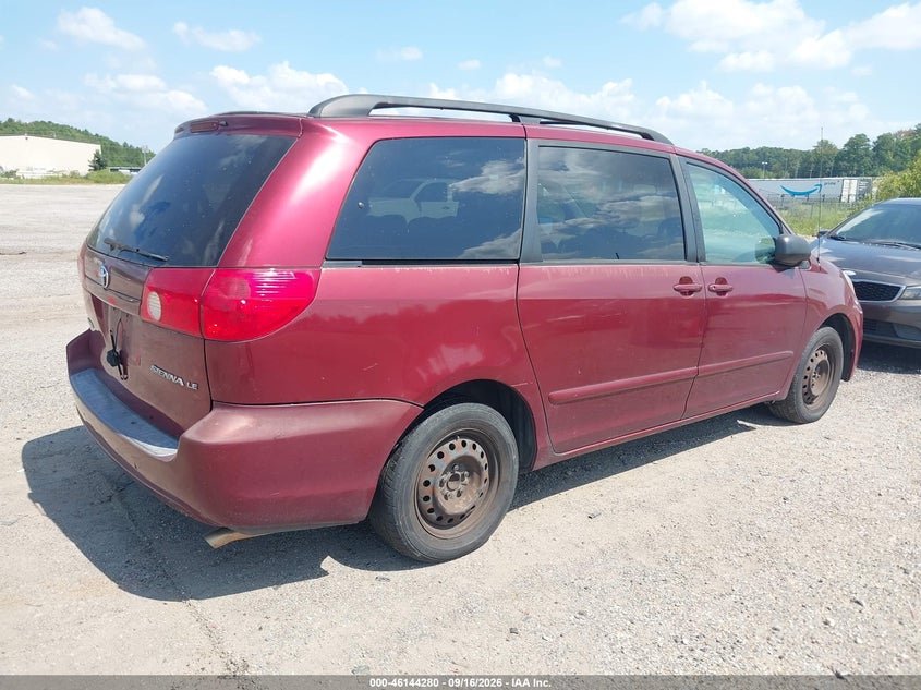 2008 TOYOTA SIENNA auction photo 4