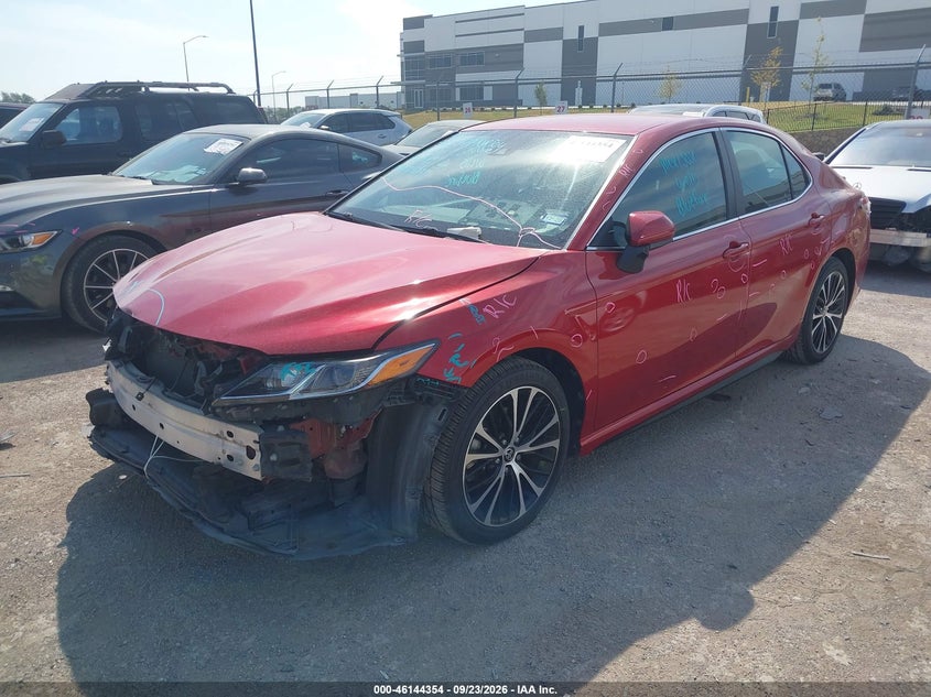 Vin: 4t1g11ak2lu384244, lot: 46644111, toyota camry se 20202